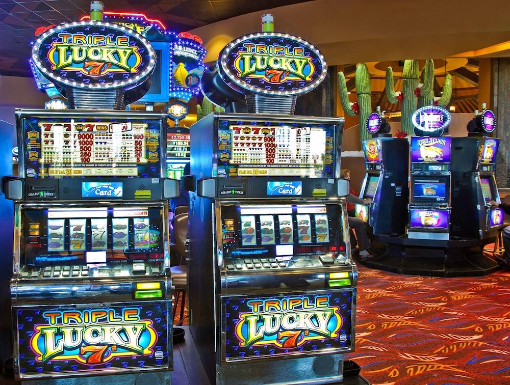 Desert Diamond Casino Drexel Heights Exterior photo