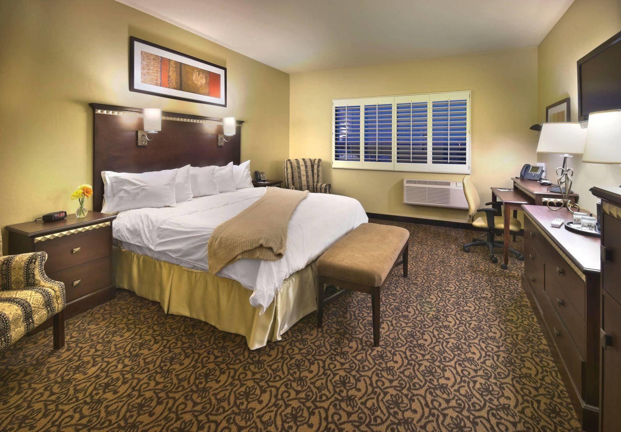 Desert Diamond Casino Drexel Heights Exterior photo